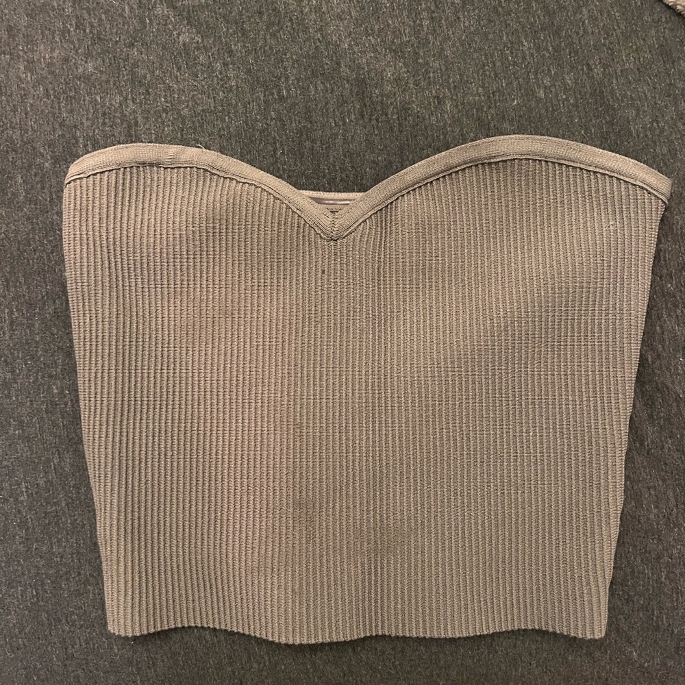 Aritzia strapless top
